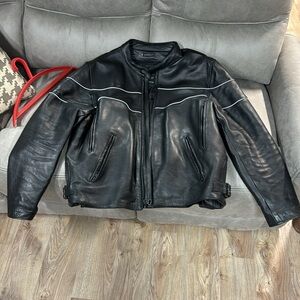 Wilson’s Leather Motorcycle Jacket zip out Thinsulate liner and two gun pocket
